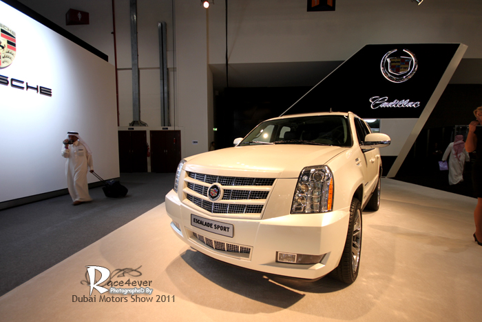تغطية معرض دبي للسيارات 2011 بالصور Dubai Motor Show 2011 61