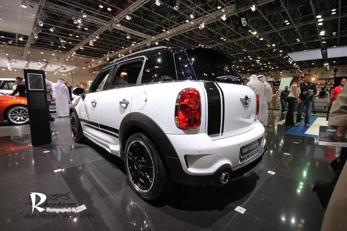 تغطية معرض دبي للسيارات 2011 بالصور Dubai Motor Show 2011 213