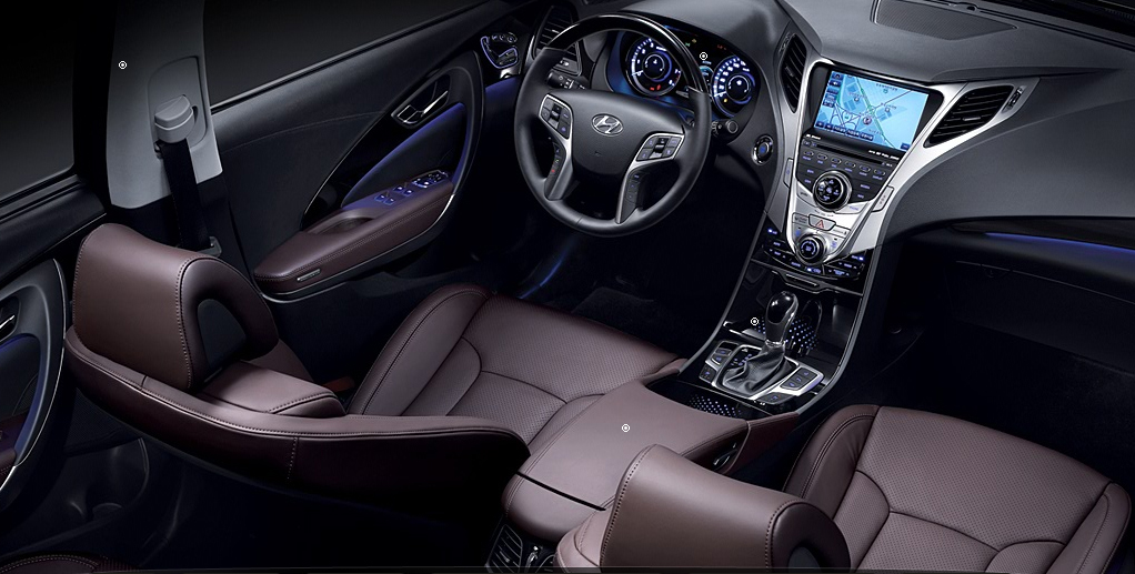 Hyundai Grandeur interior بالصور مواصفات السيارة هيونداي ازيرا 2014 مع اسعارها فى السوق السعودي Hyundai Azera 2014