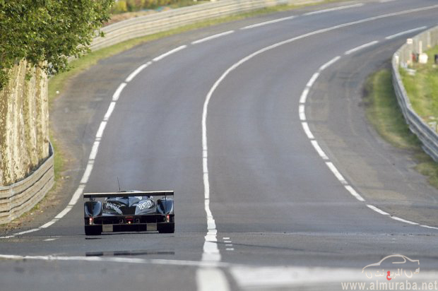 بنتلي تطلق سيارتها الجديدة لسباق السيارات bentley LMP1 39
