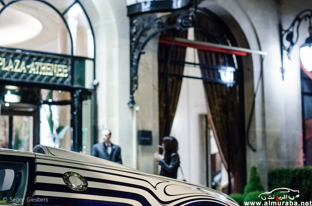 سيارة بوغاتي خصيصاً لرجل اعمال سعودي تجذب الملايين من السياح في باريس بالصور والتفاصيل 5