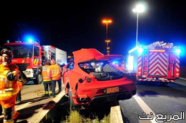 حادث فيراري مروع "يقسم" السيارة الى نصفين بسبب السرعة الزائدة ذهب ضحيته الجميع Ferrari F430 7