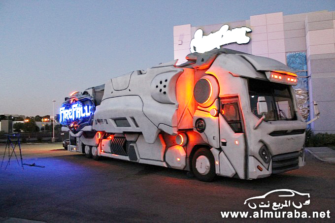 شاحنة الالعاب المتحركة للترويج عن العاب "FireFall" المجانية المصممة والمجهزة بأحدث وسائل الترفية والراحة 7