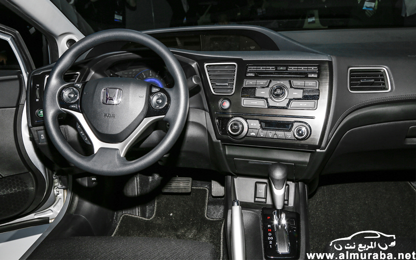 هوندا سيفيك 2013 بالشكل الجديد كلياً صور واضحة واسعار ومواصفات Honda Civic 2013 33