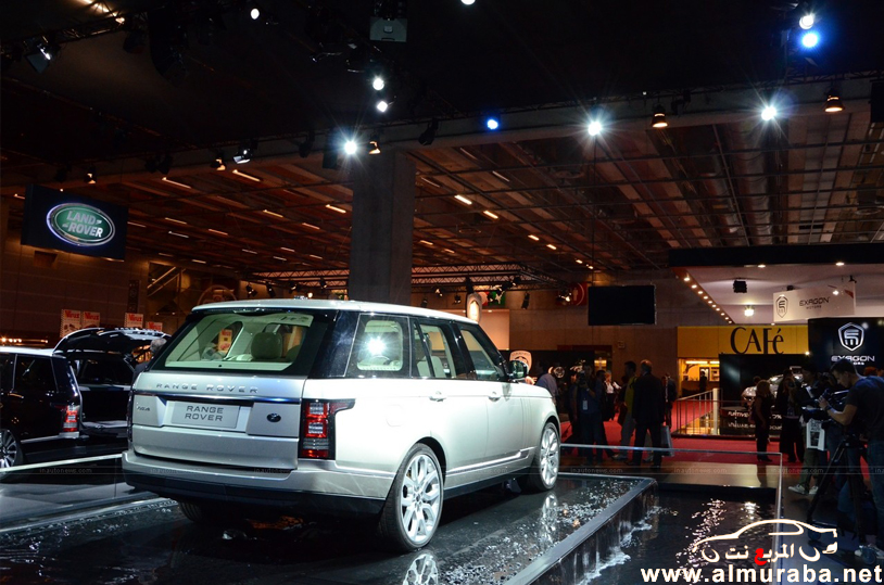 رنج روفر 2013 تحقق إنتصاراً تكنلوجياً وابهرت زوار معرض باريس بالصور Range Rover 2013 80
