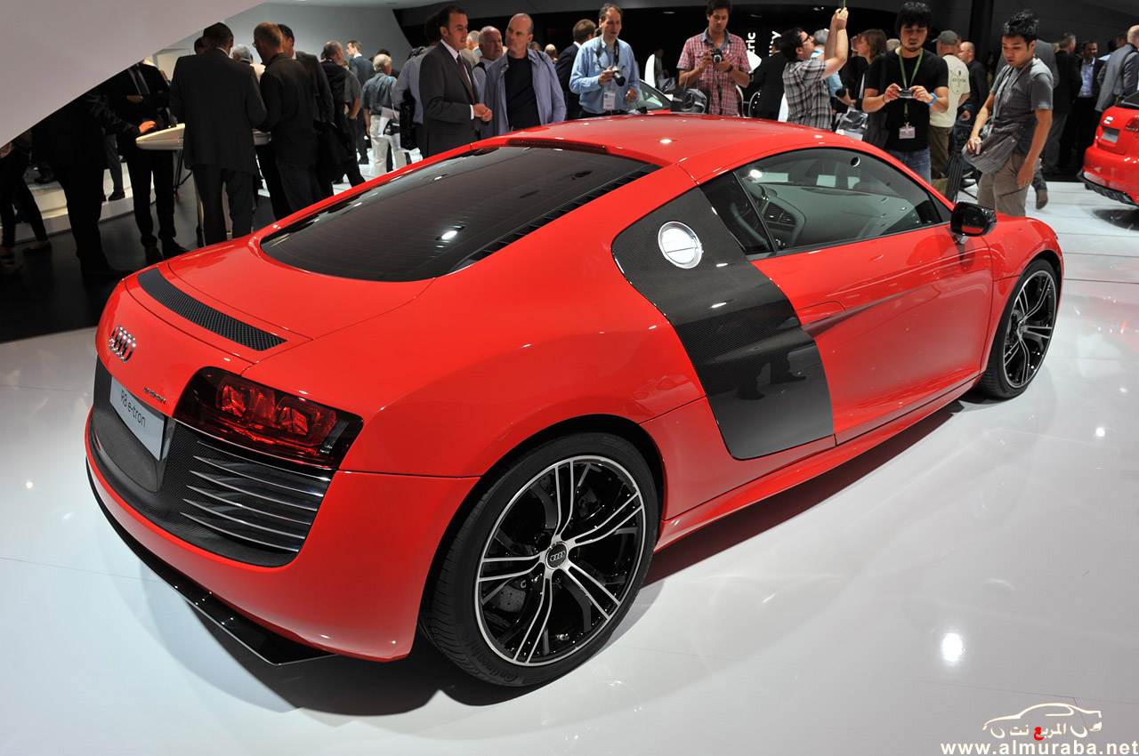 اودي ار 8 2013 في معرض شيكاغو للسيارات Audi R8 2013 30