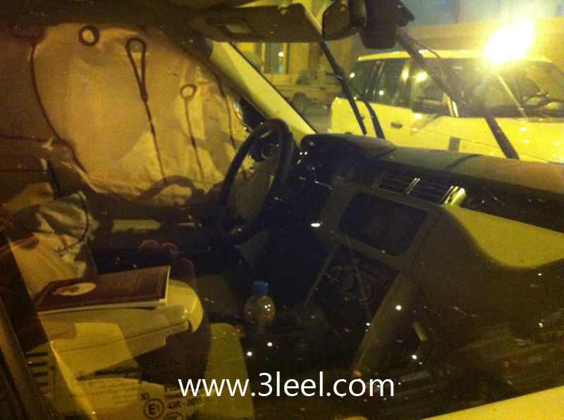 "بالصور" اول حادث لسيارة رنج روفر 2013 الجديد كلياً في دولة الكويت 5