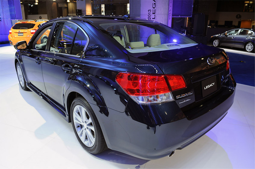 سوبارو ليجاسي 2013 الجديدة صور واسعار ومواصفات Subaru Legacy 2013 4
