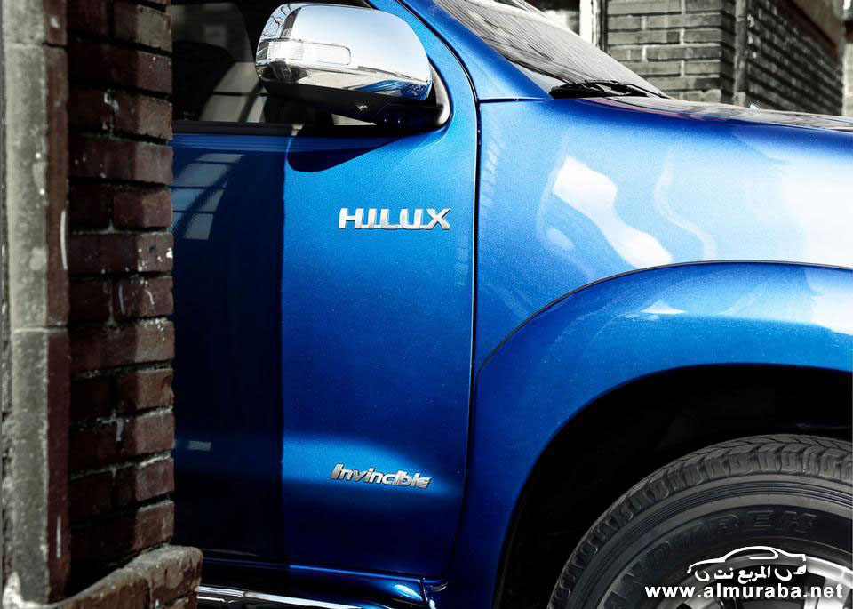 تويوتا هايلكس 2014 المطورة "لاتقهر" صور ومواصفات واسعار Toyota Hilux 2014 13