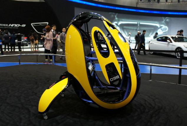"بالصور" شركة هيونداي تصنع اغرب سيارة صغيرة على شكل بيضة Hyundai E4U 11
