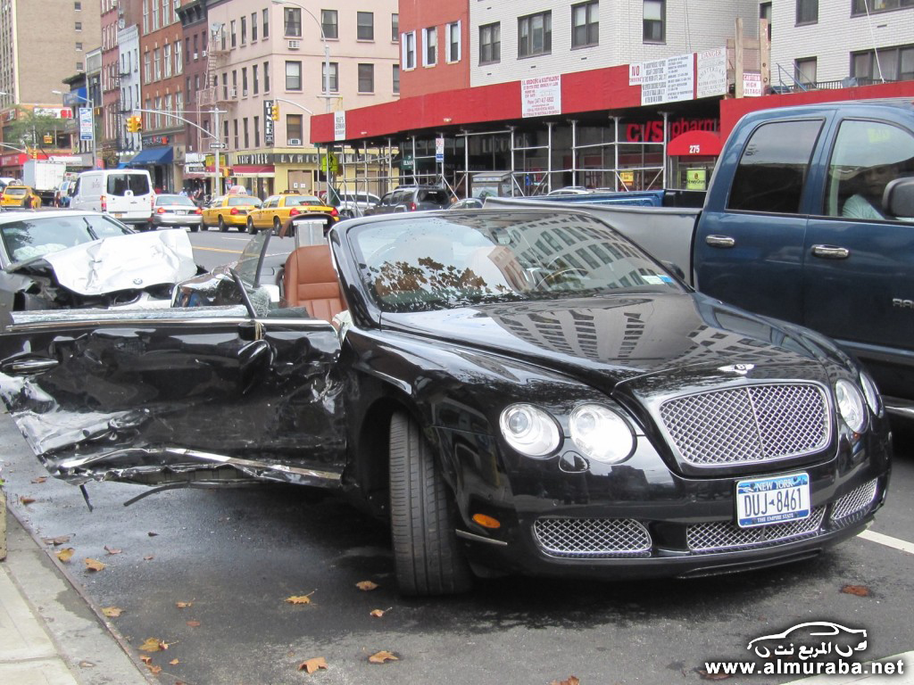 بنتلي كونتيننتال تتعرض لحادث في نيويورك من سيارة بي ام دبليو "صور" 1