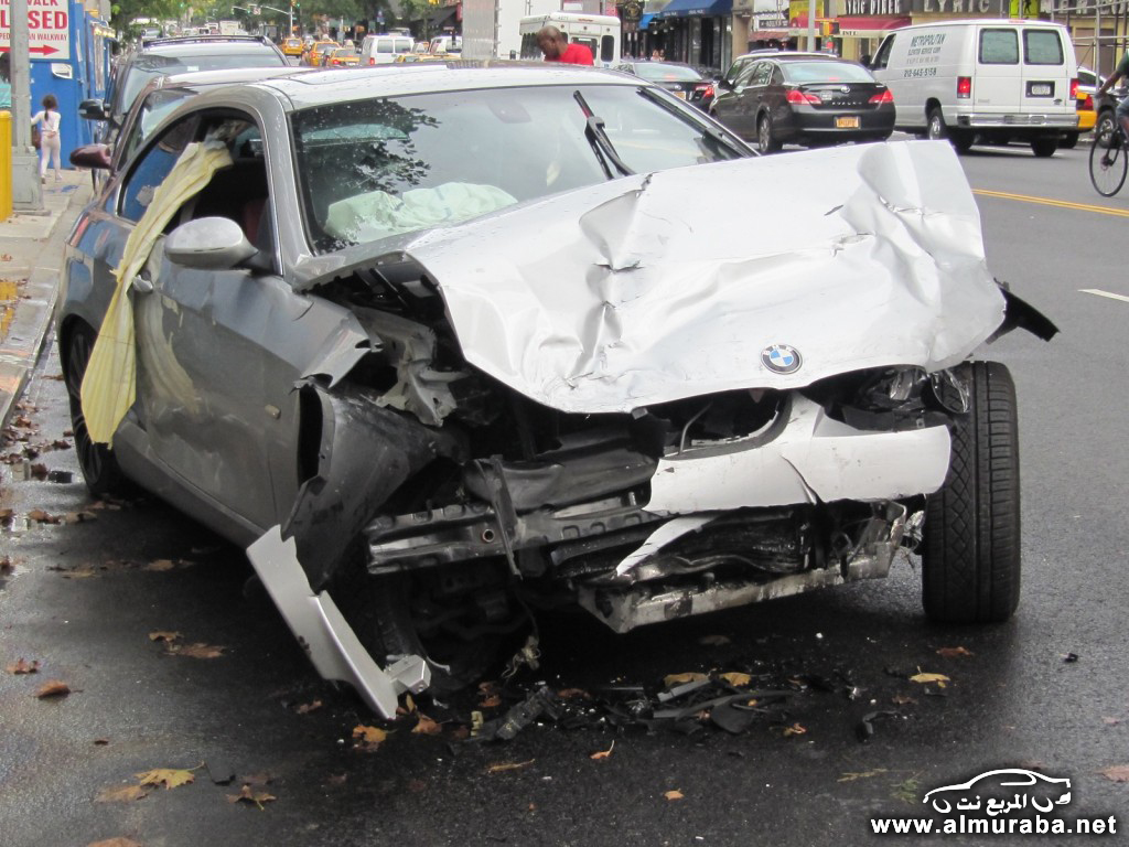 بنتلي كونتيننتال تتعرض لحادث في نيويورك من سيارة بي ام دبليو "صور" 8
