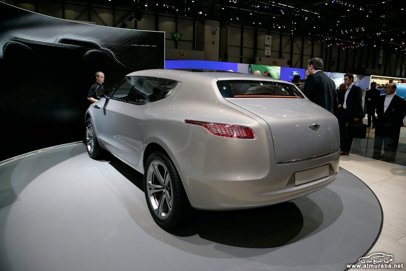 2009-Aston-Martin-Lagonda-Concept-5[2]