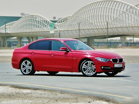 2012-BMW-335i-2-450x337