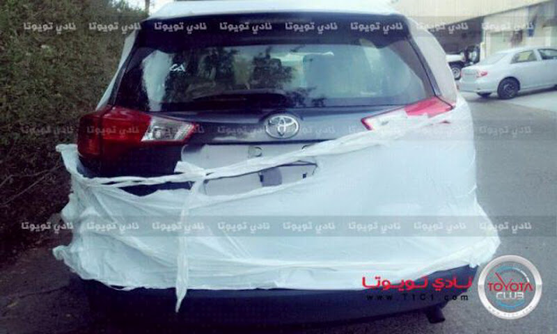 تويوتا راف فور 2013 في اول صور لها بشكلها الجديد من الرياض Toyota RAV4 2013 16