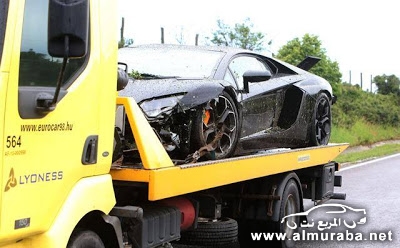 "بالصور" حادث تحطم سيارة لامبورجيني افنتادور في المجر Lamborghini Aventador 8