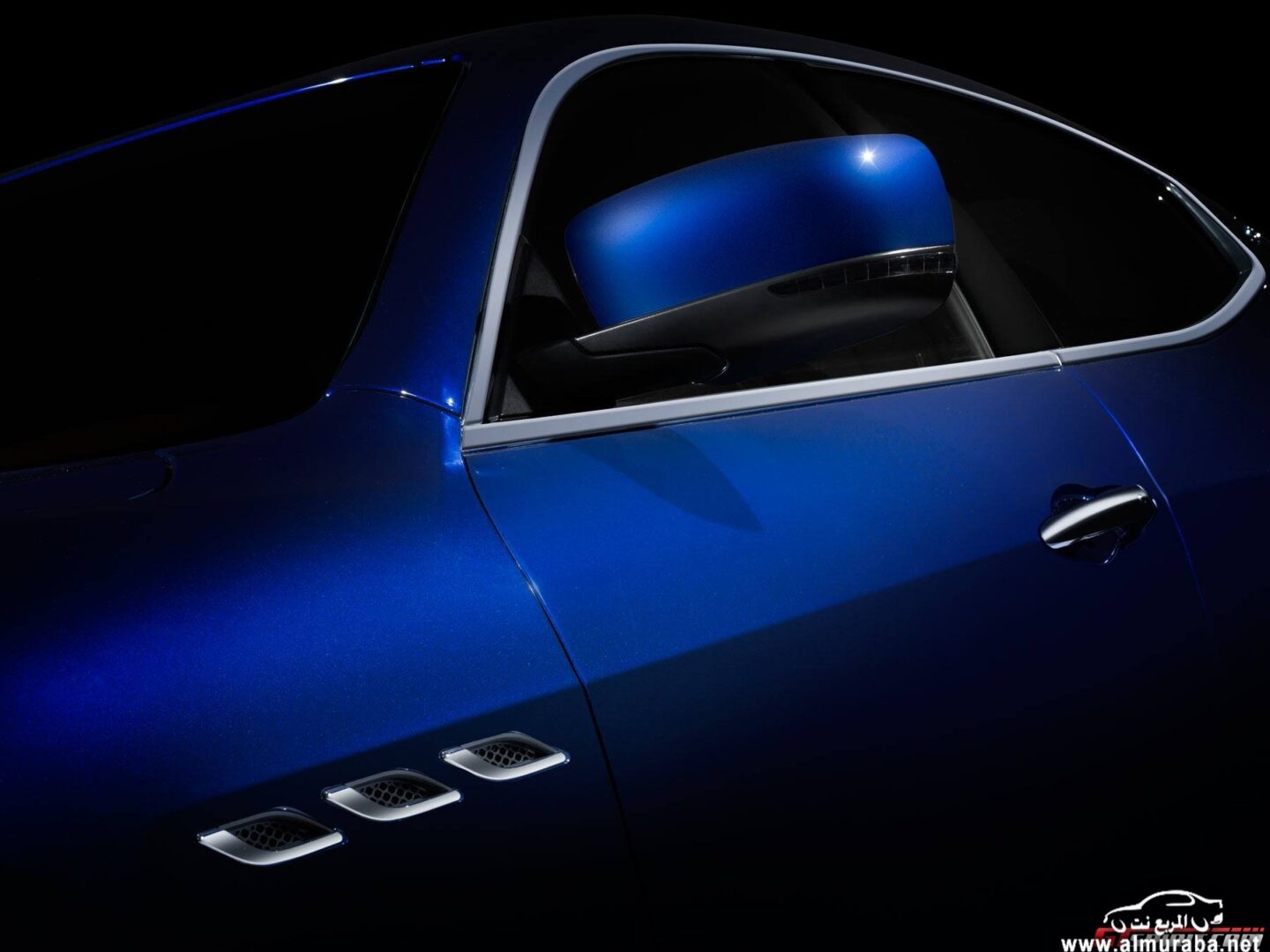 نسخة جديدة من مازيراتي جيبلي باللون الازرق القاتم Maserati Ghibli Blu 21