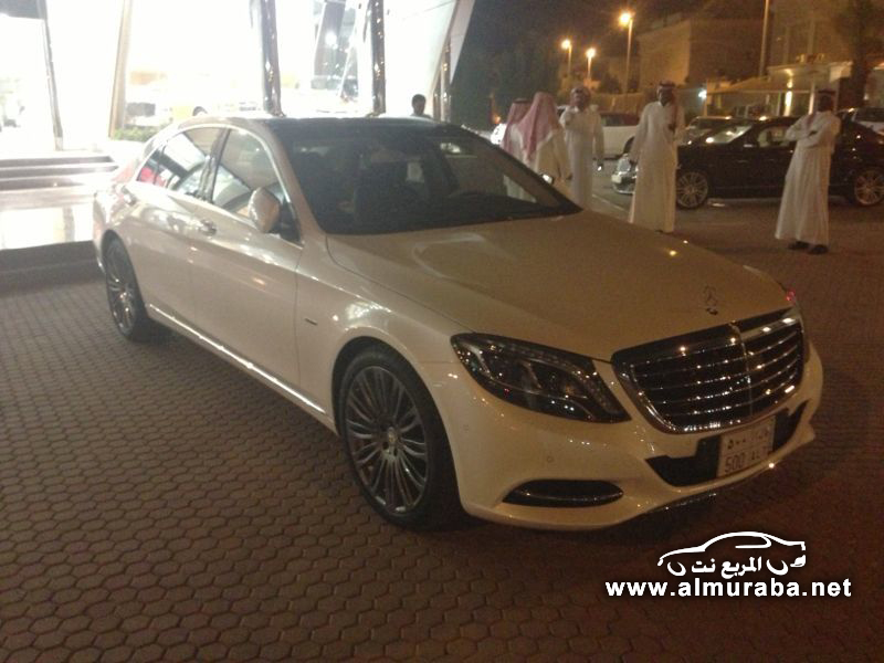 وصول مرسيدس بانوراما 2014 اس كلاس الجديدة كلياً الى السعودية والو كار يفوز بها في المزاد اثناء وصول السيارة الى المعرض بعد الفوز بالمزاد