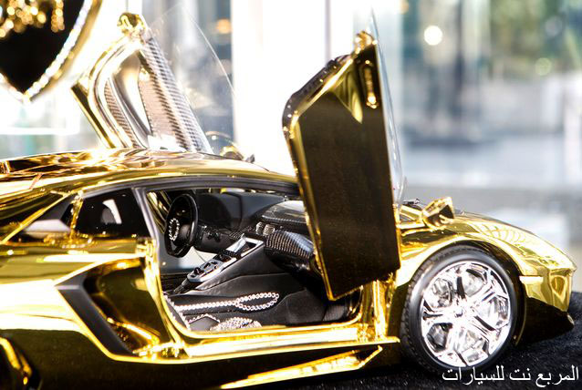 4+golden+Lamborghini.jpg