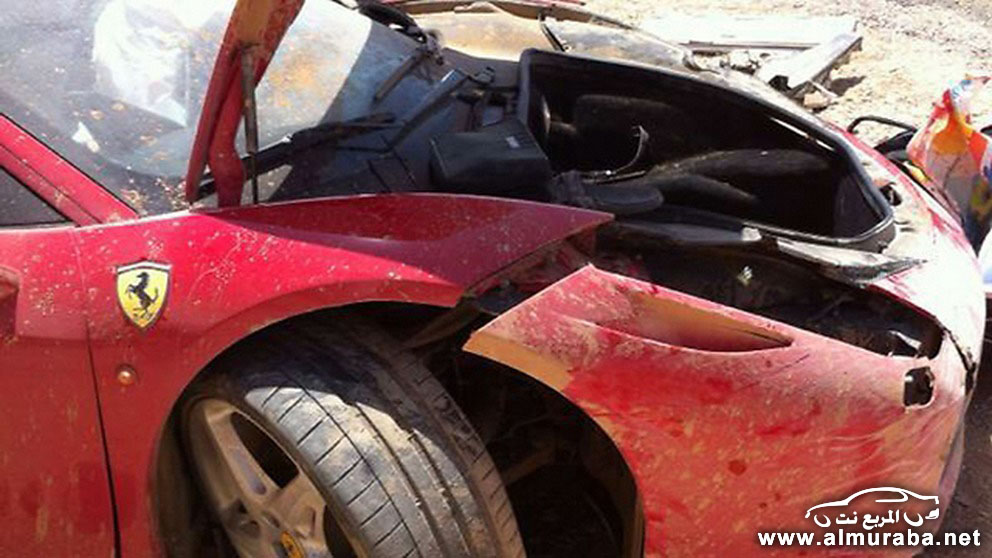 Ferrari_Crash-458-3[3]