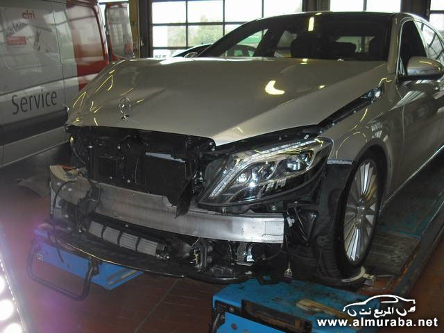 Mercedes-SClass-W222-Crash-2[2]