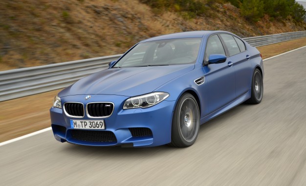 2014-BMW-M5-with-Competition-Package-101-626x382