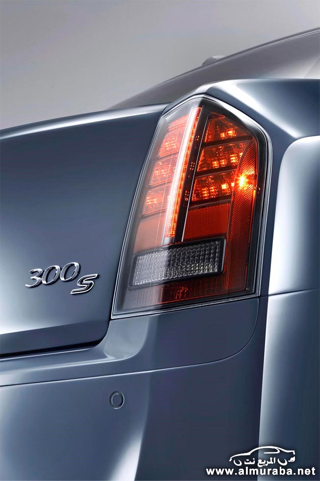 2014-Chrysler-300S-5[4]