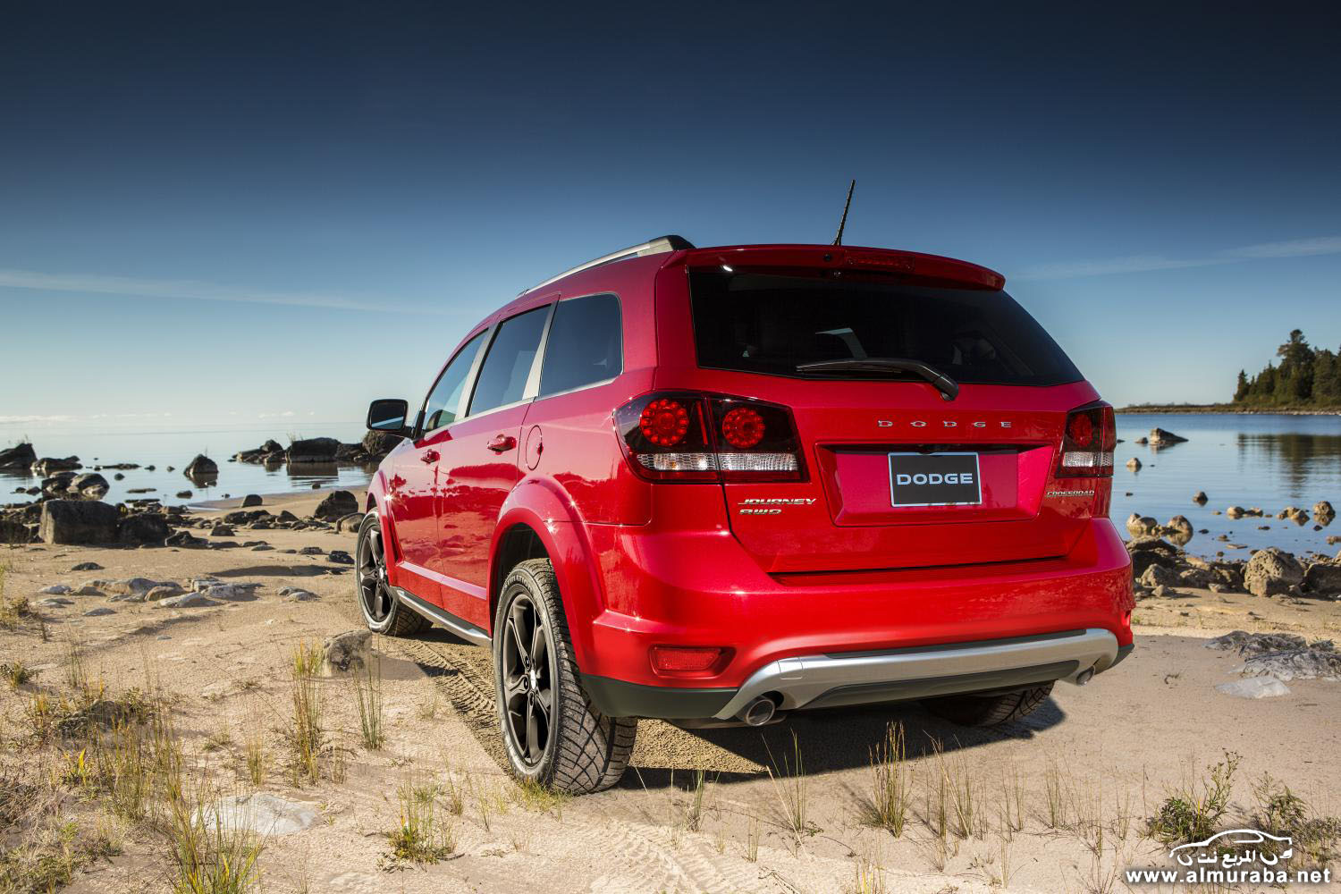 2014-dodge-journey-crossroad-unveiled-ahead-of-chicago-debut-photo-gallery_18
