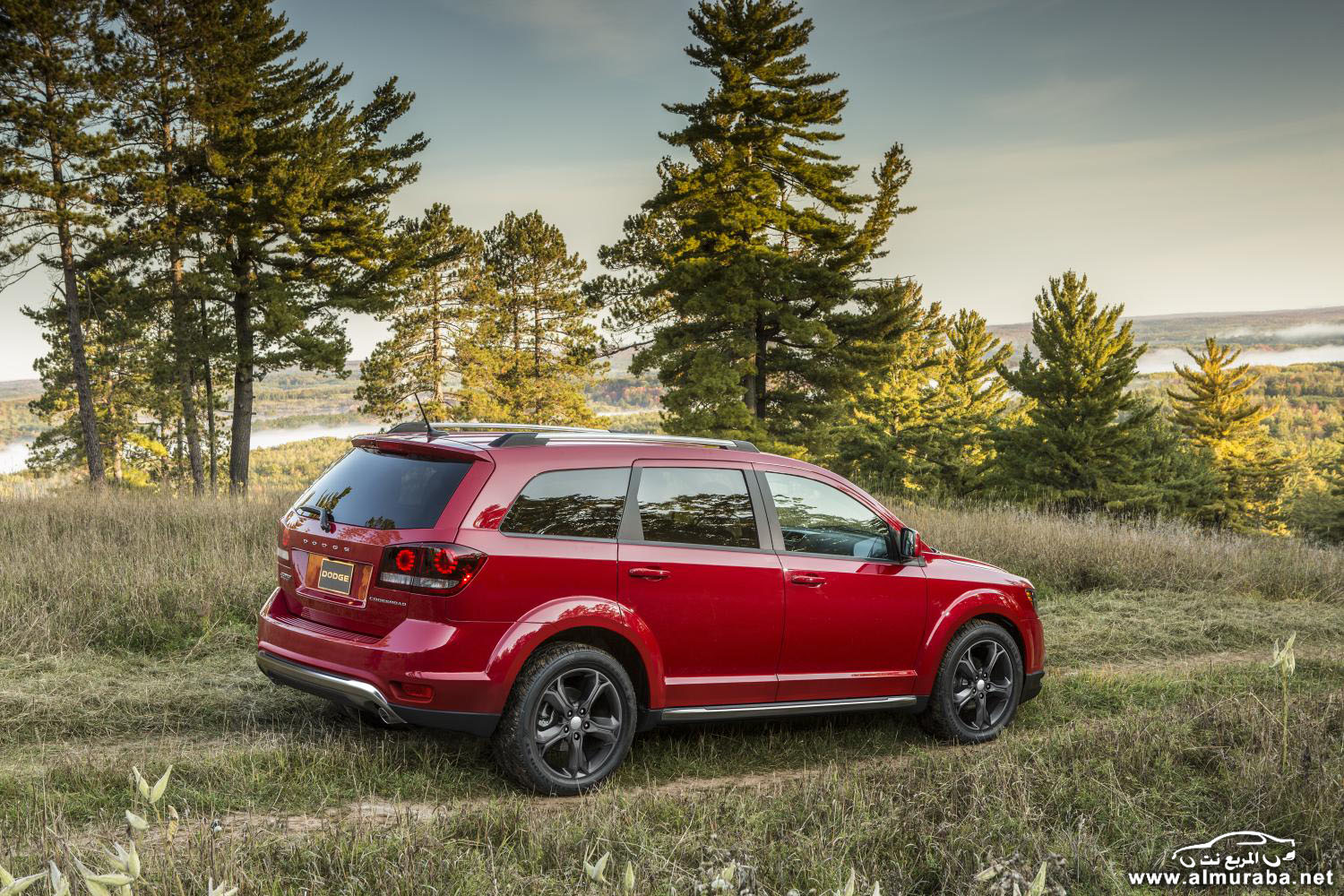 2014-dodge-journey-crossroad-unveiled-ahead-of-chicago-debut-photo-gallery_5