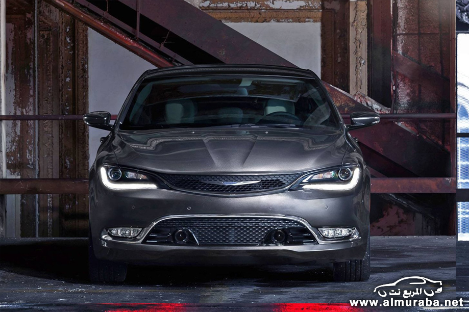 2015-Chrysler-200-3[7][3]