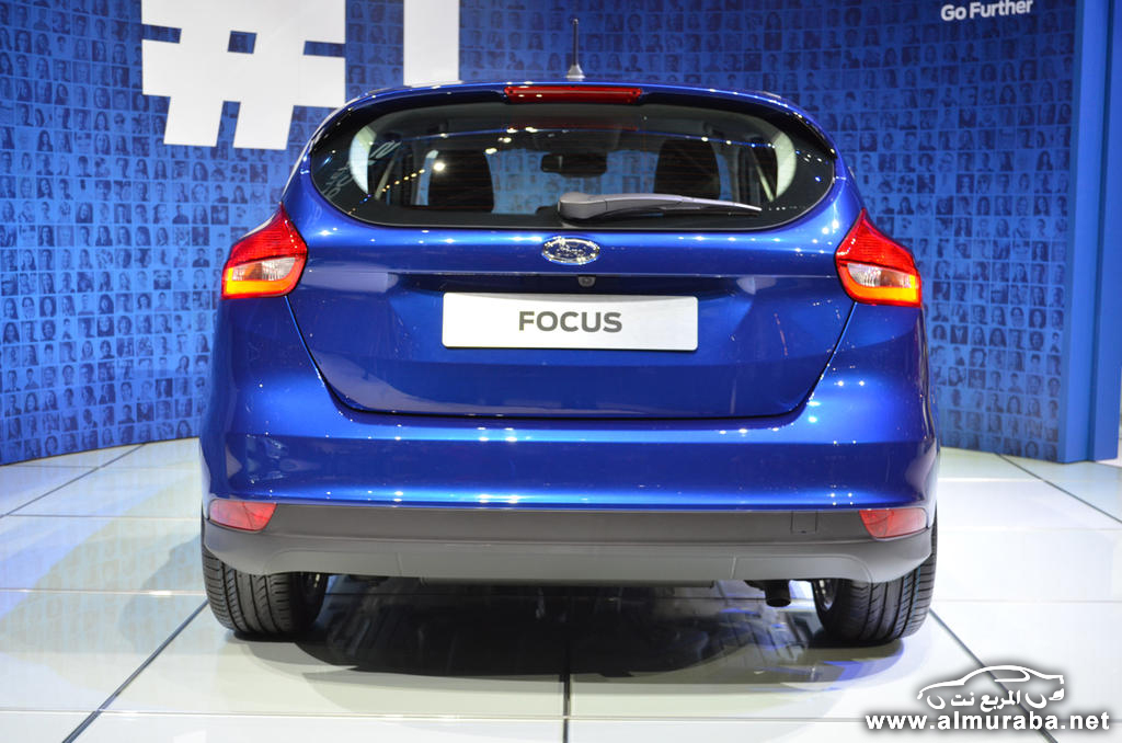 2015-Ford-Focus-07