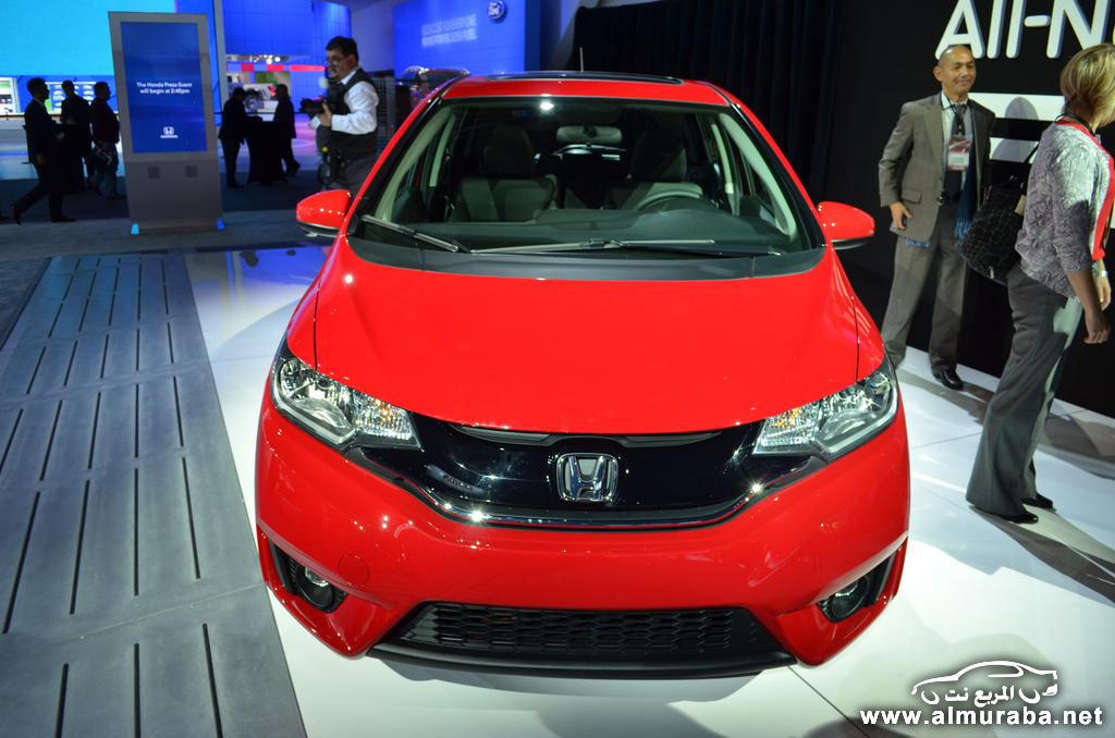 2015-Honda-Fit-02