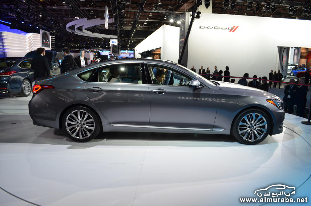 2015-Hyundai-Genesis-04