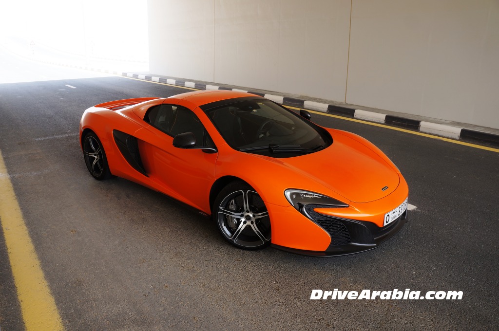 2015-McLaren-650S-in-the-UAE-11