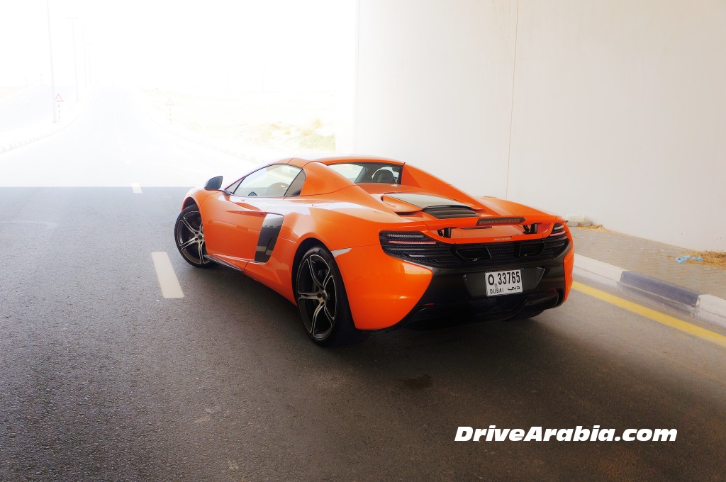 2015-McLaren-650S-in-the-UAE-13