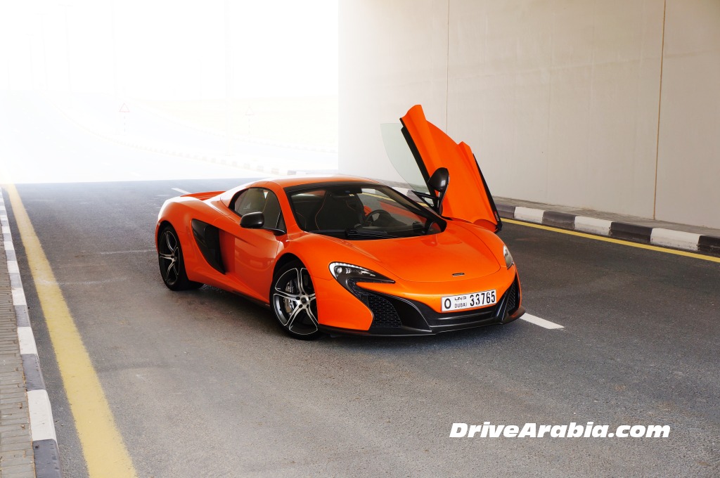 2015-McLaren-650S-in-the-UAE-14