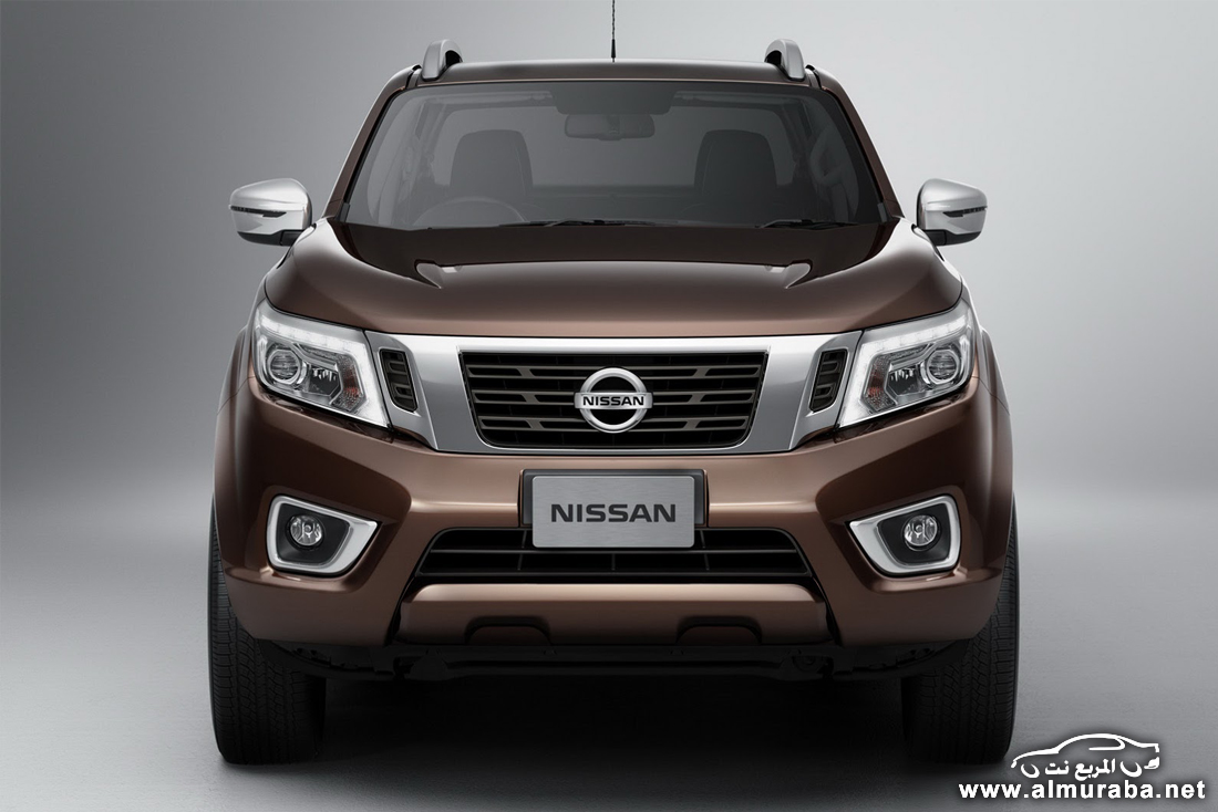 2015-Nissan-Navara-15