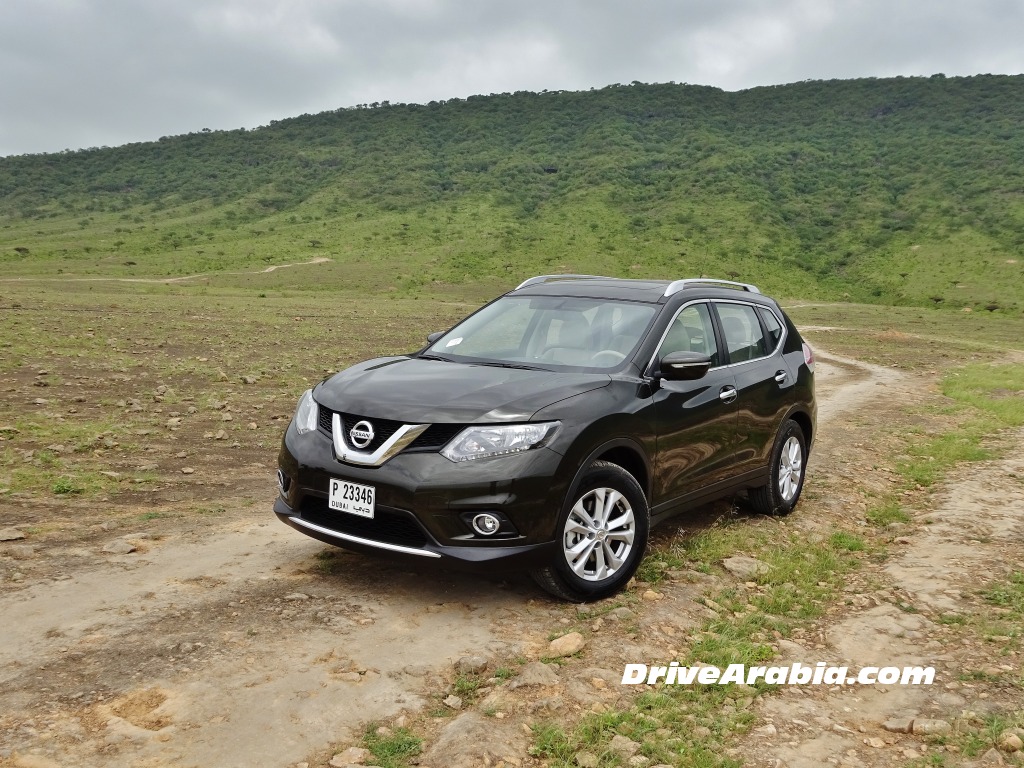 2015-Nissan-X-Trail-in-Oman-5