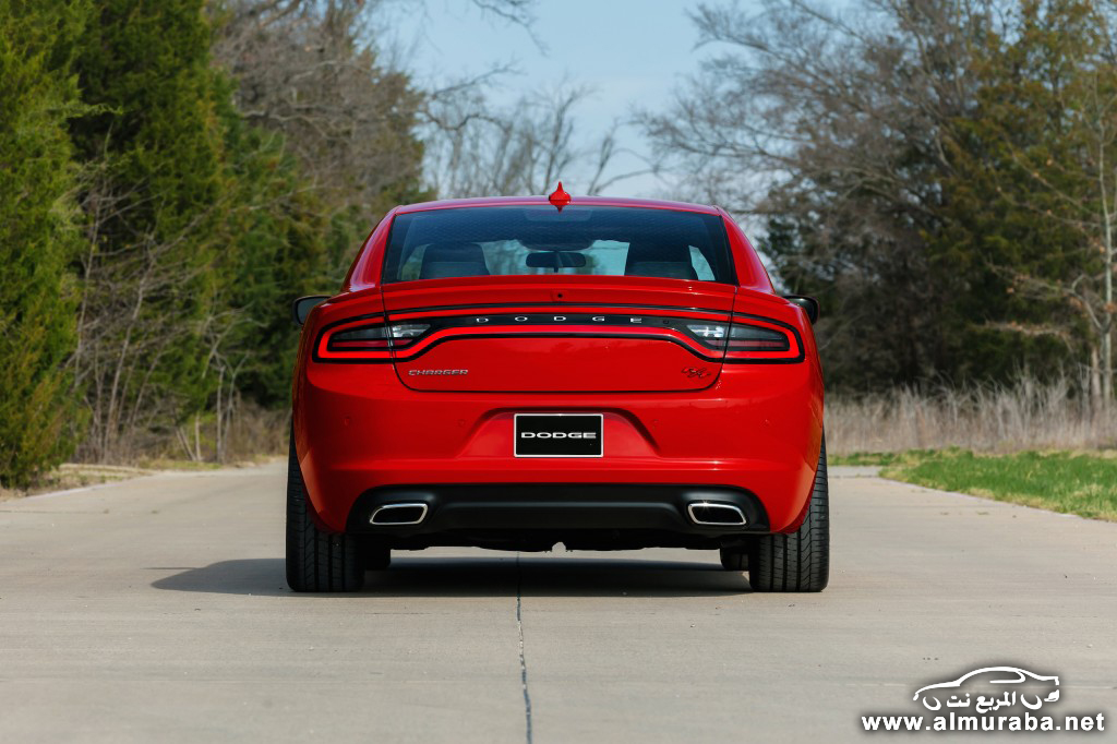 2015-dodge-charger-11