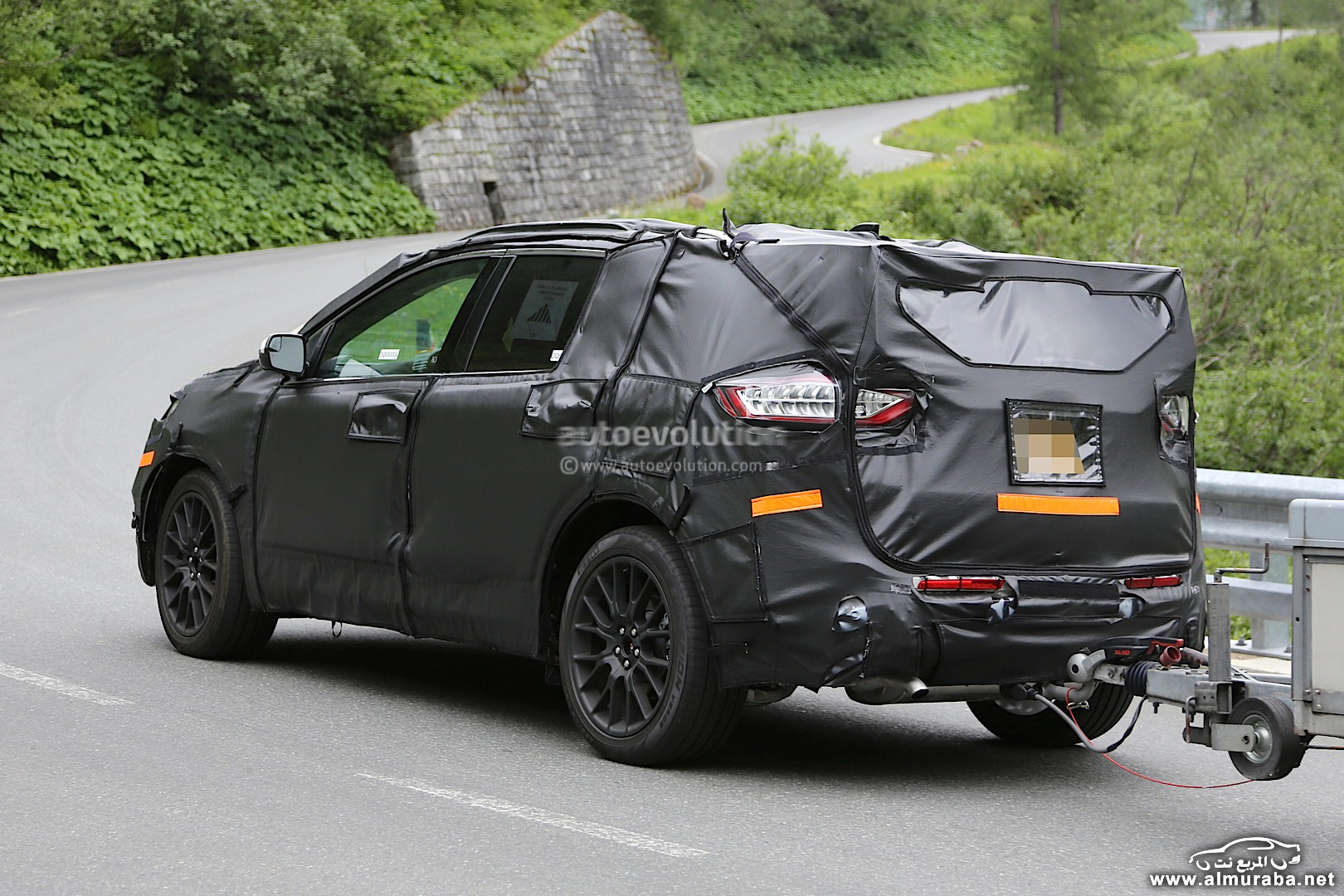 2015-ford-edge-spied-testing-in-europe-photo-gallery_6