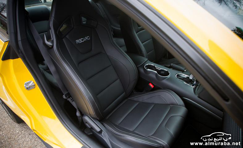 2015-ford-mustang-23l-ecoboost-interior-photo-598688-s-787x481