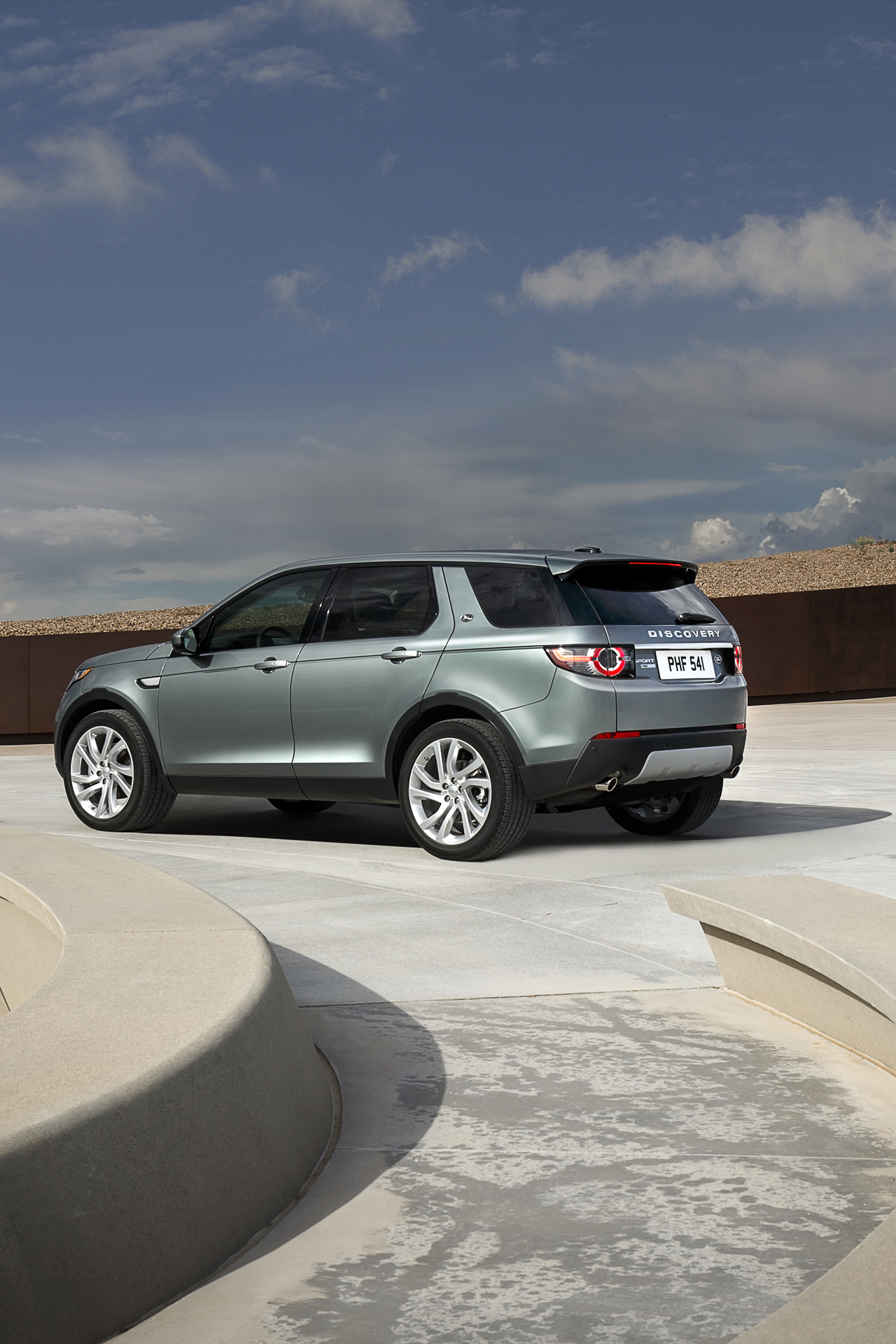 2015-land-rover-discovery-sport_5