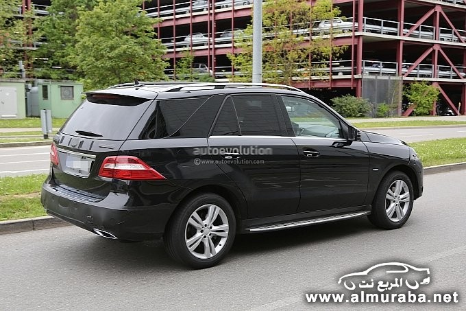 2015-mercedes-benz-m-class-facelift-w166-uncovers-more-skin-photo-gallery-medium_10