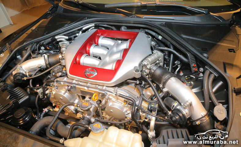 2015-nissan-gt-r-twin-turbocharged-38-liter-v-6-engine-photo-554375-s-787x481