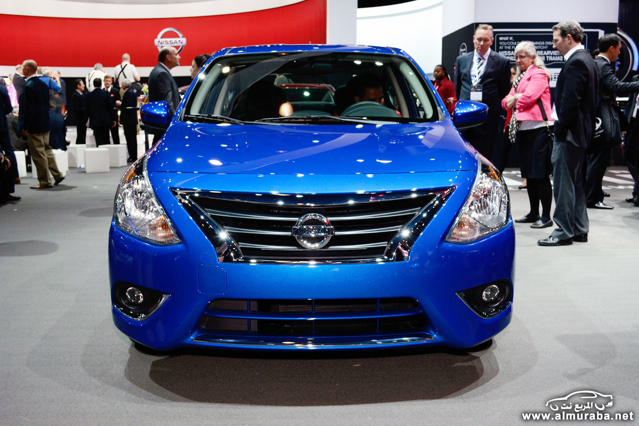 2015-nissan-versa-2-1
