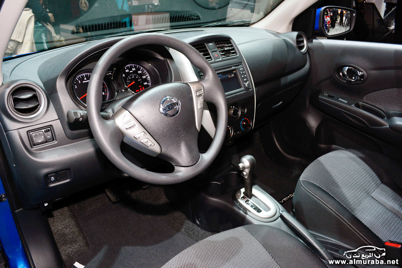 2015-nissan-versa-8-1