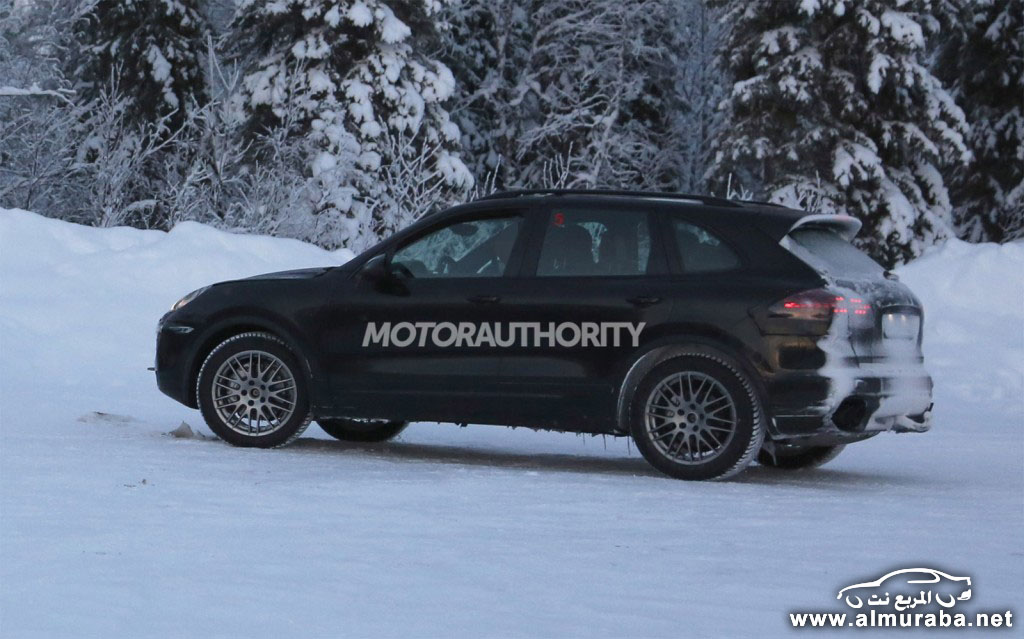 تسريب صور بورش كايين 2015 الجديدة Porsche Cayenne 2015-porsche-cayenne-facelift-spy-shots_100454461_l