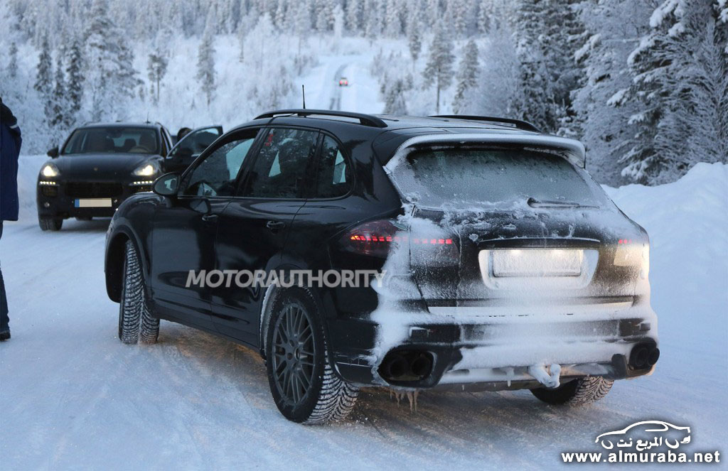 2015-porsche-cayenne-facelift-spy-shots_100454466_l