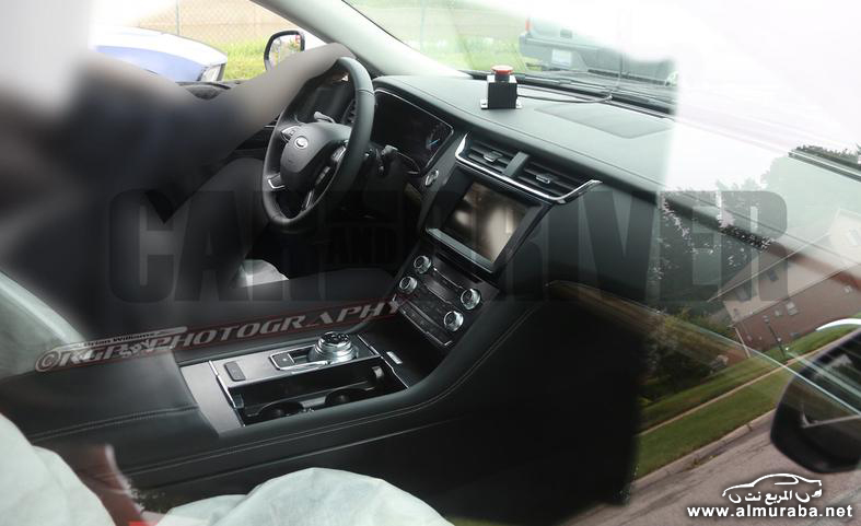 2016-ford-fusion-interior-spy-photo-photo-623950-s-787x481