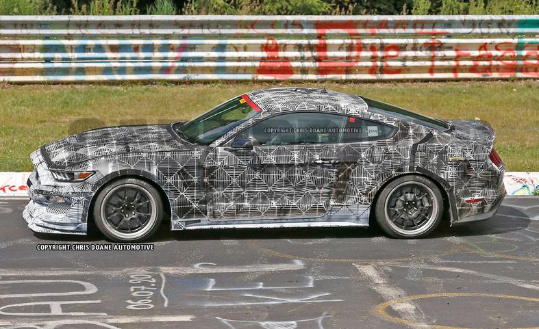 2016-ford-mustang-shelby-gt350-spy-photo-photo-615746-s-787x481